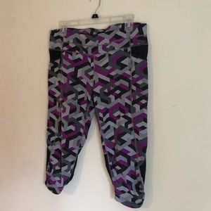 ATHLETA | YOGA CROP PANTS